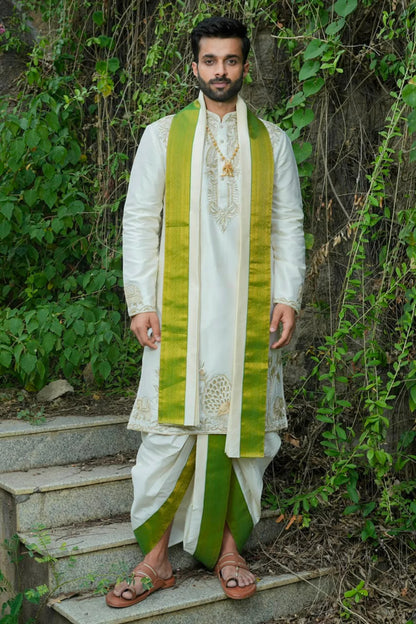 Mayur Vibhavam Kurta, Dhoti & Stole Set