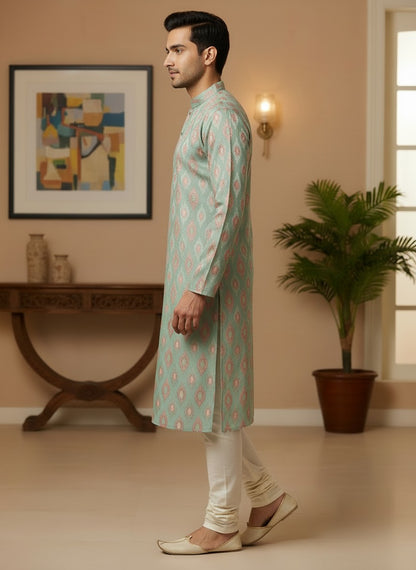 Self textured kurta geometric thread work